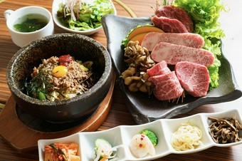A5黒毛和牛をバランスよく味わえるランチ限定のコースです。