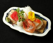 旬の素材をふんだんに取り入れた、板長おすすめのコースです。コースの内容は板長にお任せ下さい。また、リクエストにも応じます。※写真はイメージです