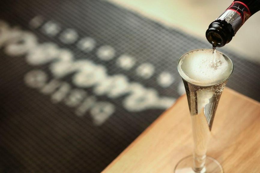 こだわりのレモンサワーやワイン