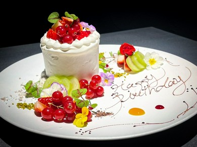 心を込めたデザートプレートでお祝いのお手伝いを致します