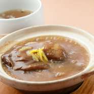 フカヒレだけではなく、鶏のあんかけもおすすめです。ランチのコースでもお楽しみいただけます。