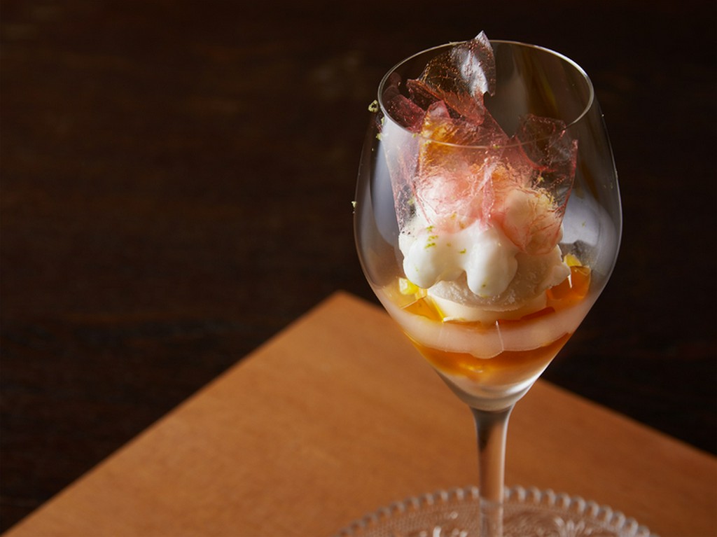 パティシエが繊細な技術で一つずつ丁寧に手掛けるデザート