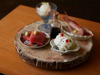 お造りパフェ、肉料理、旬の食材をふんだんに使用したお料理など