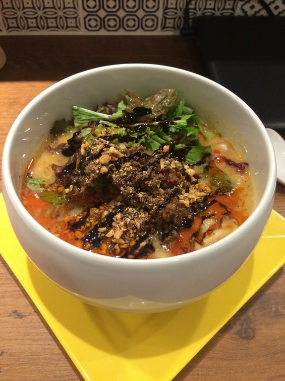 蔭山自慢の特製TANTAN麺ヘーゼルナッツ風味