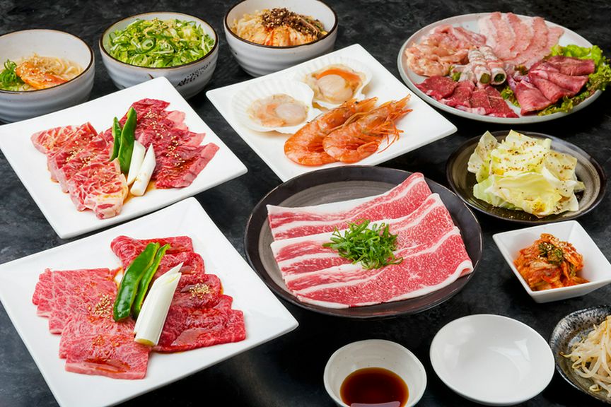 黒毛和牛の焼きしゃぶ＆カルビが食べ放題！黒毛和牛焼肉コース