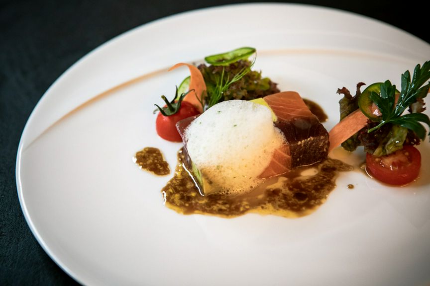 鮪とアボカドのテリーヌ