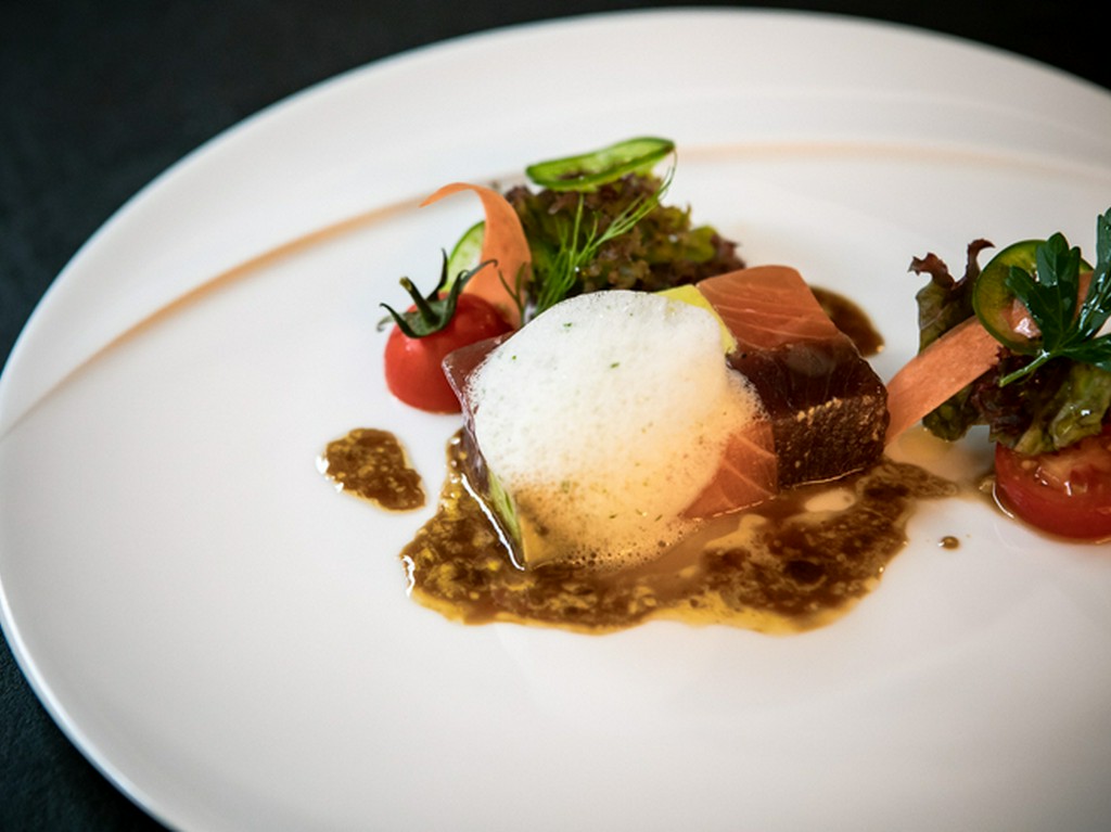 鮪とアボカドのテリーヌ