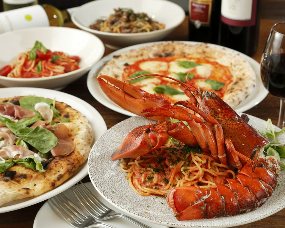 オマールエビのトマトソーススパゲッティ