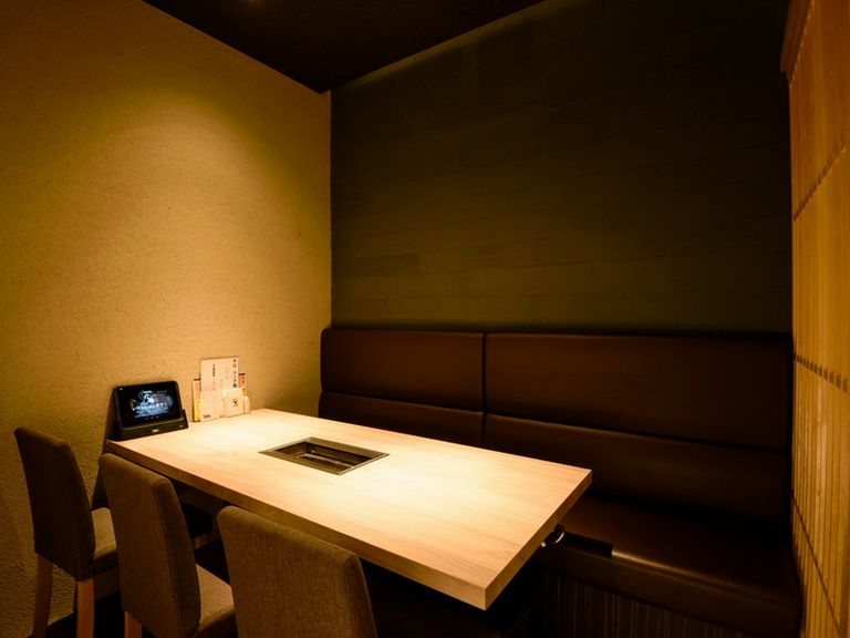 氷見の地酒と共に氷見牛を堪能。ゆったりと流れる、幸せな時間