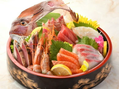 おかげ家名物！　大漁桶盛り