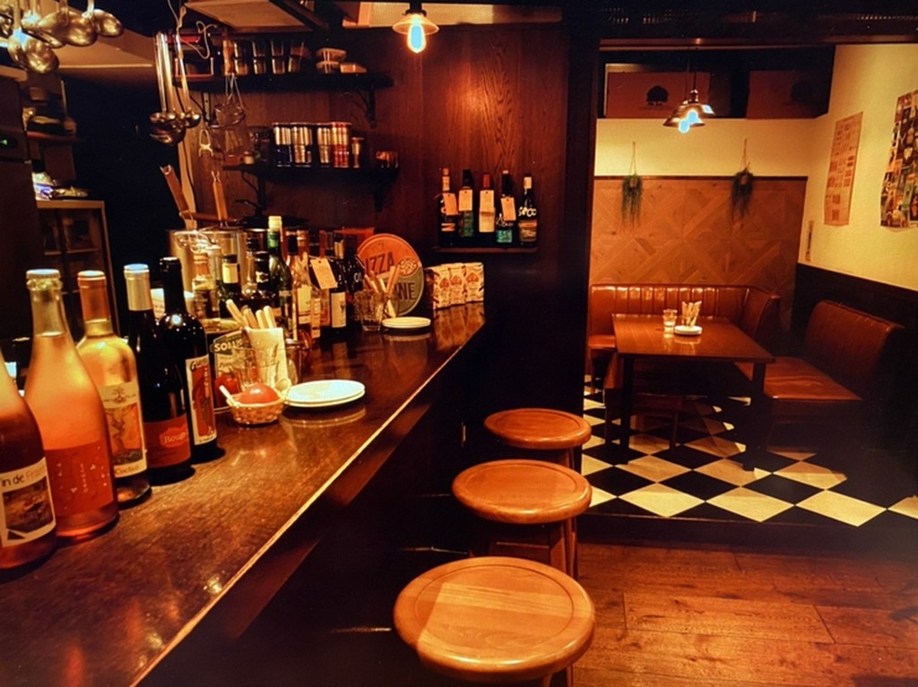 カウンター席も御座います