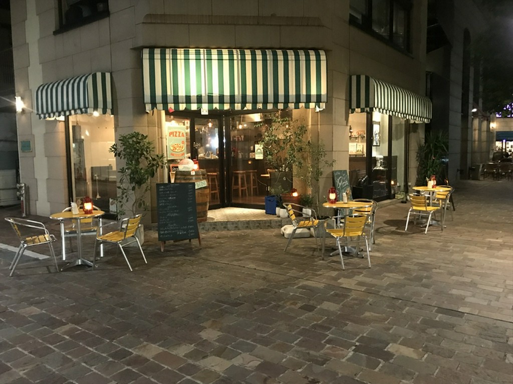 外観：テラス席