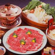 和牛霜降り肉と野菜、そして、湯葉等　美濃吉秘伝のゴマだれで心ゆくまでお楽しみください。

前菜・刺身又は天ぷら・黒毛和牛・野菜・きしめん・
デザート