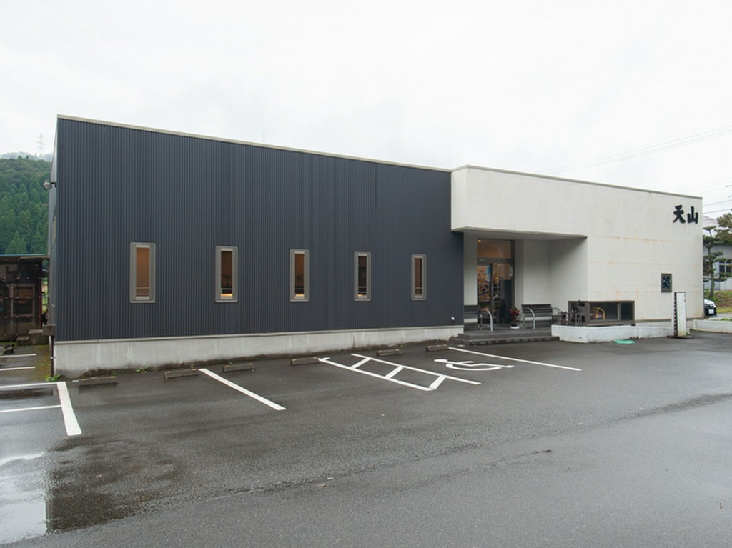 大本山永平寺のお膝元で愛されるくつろぎのキッチン