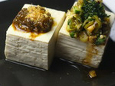 プライベート空間で食事を楽しめる個室も完備