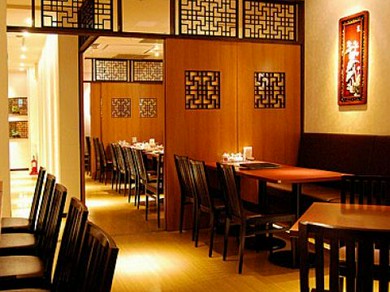 ゆっくり落ち着きながら、まずはお腹を満たして