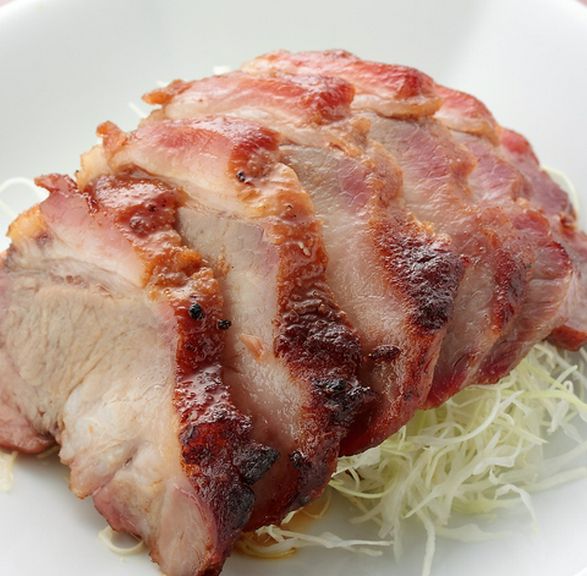 自慢の焼きたてチャーシュー