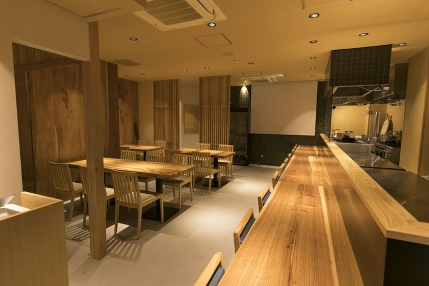 食事もお酒も。心置きなく楽しめるお店づくり