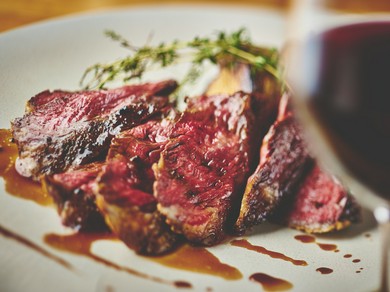 旬の食材を使った料理でゲストをおもてなし