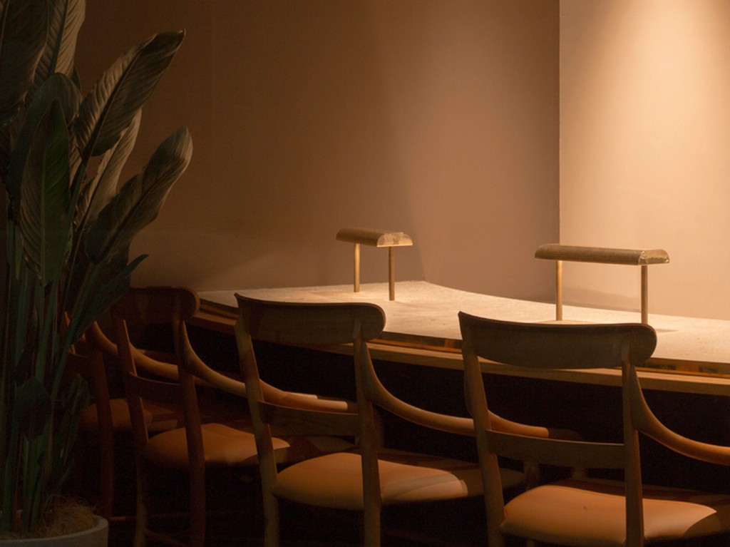 「シェフズテーブル」シェフを囲む8席だけの特別なカウンター