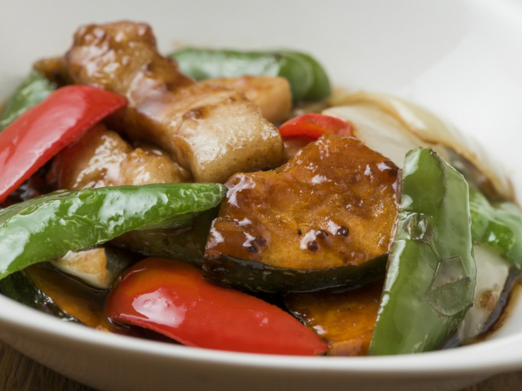 黒醋肉塊　タンツウルゥクァイ