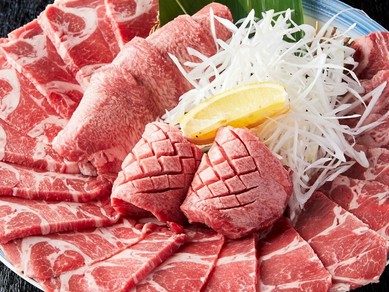 『A5ランク前沢牛を堪能!!』[焼肉市場 特上コース」