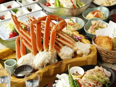 自慢の新鮮鮮魚や伊勢海老、蟹など豪華食材を使用したコース