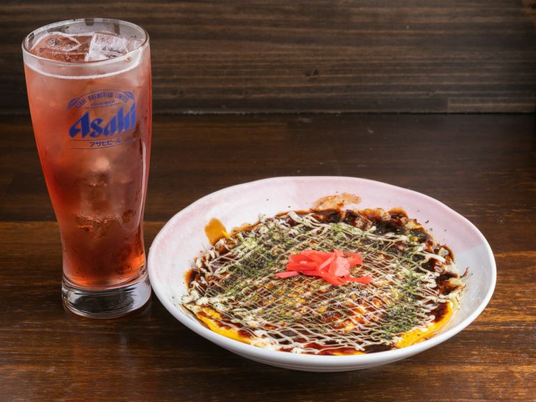 昭和レトロな空間で味わう昭和の味「バクダン」
