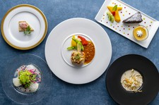 優雅に過ごしたいランチに。ポルトフィーノで味わうこだわり食材の季節の５品コース。