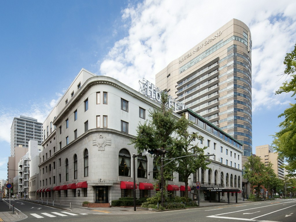 1927年の開業時と変わらぬ佇まいの本館