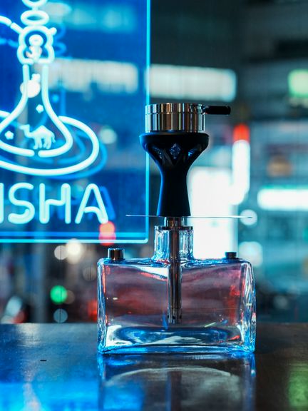 目黒の夜景を見ながらシーシャとお酒をお楽しみください