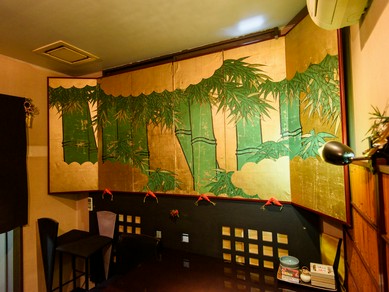 フランクな会の彩りに欠かせない、飲み放題付きコースあり