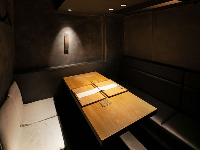 おいしさに心奪われる贅沢。隠れ家的な雰囲気も魅力的