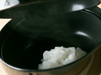 瑞々しいフレッシュな“お米”を堪能できる『煮花汁椀』