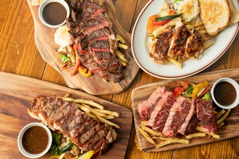 ジューシーな肉の旨みを堪能！『ステーキプレート』