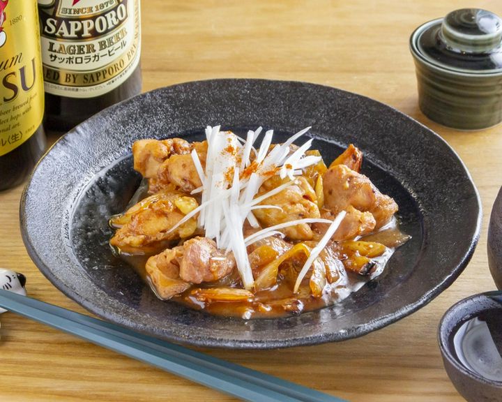 カルデレータ チキンの蒸し焼きレバーソース