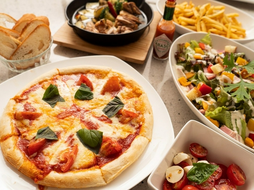 一番人気牛ハラミステーキを始め、豊富なフードメニューをご用意