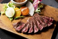 表面をさっと炙ったお肉は柔らか