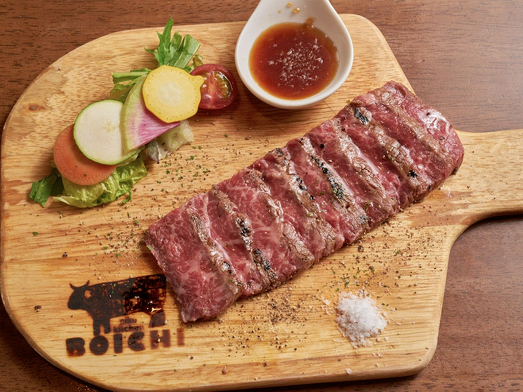 黒毛和牛の炙りタタキ