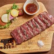 オリジナルの和風ソースでお召し上がりいただきます。
店長オススメ！！