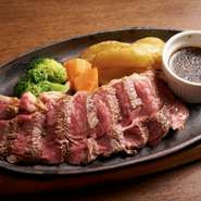 クセのない柔らかな赤身と適度な脂が特徴の、ヘルシーで深みのある味わいをお楽しみ下さい。