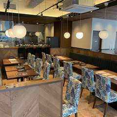 広めのお席なのでゆったりとおくつろぎいただけます