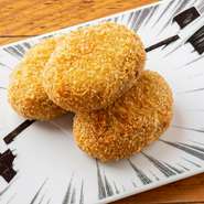 外はサクッ！中身はとろ～り♪
蟹味噌のコクがたまりません！