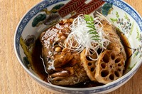 旨艶ある煮汁とふわっとした身がたまらないあら炊き。これはご飯欲しくなる。