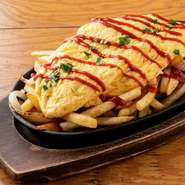 下にバターたっぷりの卵、ソーセージが絡むヤバいポテフラ。ちなみに〇ドのポテフラLで571Kcal( ;∀;)