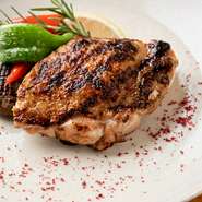 脂乗りのバランスのとれた、ジューシーで味のある肉質でうまいっっ！