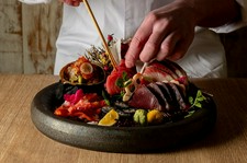 楽しい、美味しい、技＆素材が揃った四味一体のコース！
頂鯛北新地店の『極味』を味わい下さい！