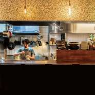 【お一人様～デートまで】料理人の顔を見ながら楽しむキッチンカウンター