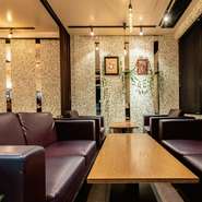 人気のソファタイプ！雰囲気抜群！！早いもの勝ち♪人気の半個室です。