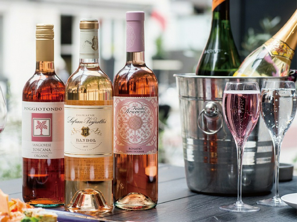 日替わりワインや彩り豊かなサワーをお昼からお楽しみ頂けます♪